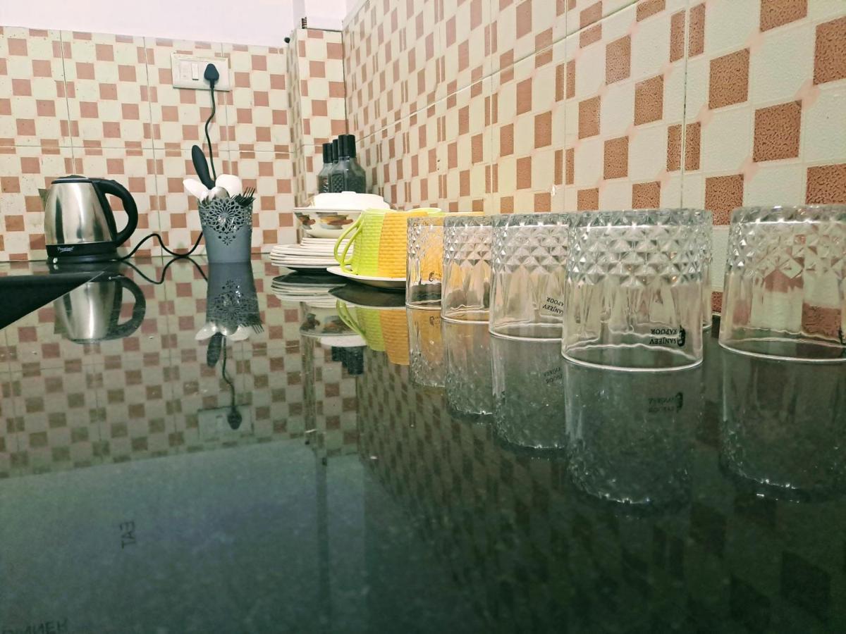 Strawberry Swing Homestay Guwahati Eksteriør bilde